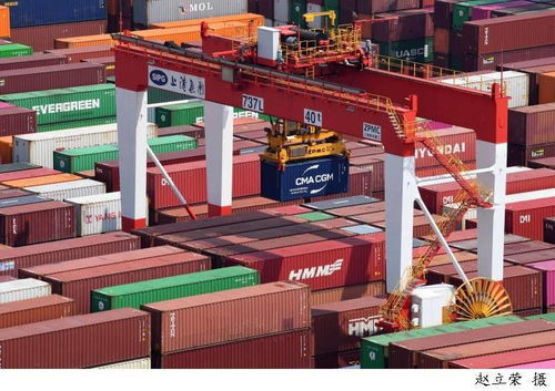 上?？萍歼M步特等獎 這個看不到人的碼頭,勞動效率是傳統碼頭的213 ,全靠有個 中國智造 大腦